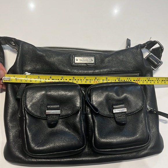 Danier leather handbag - Picture 6 of 7